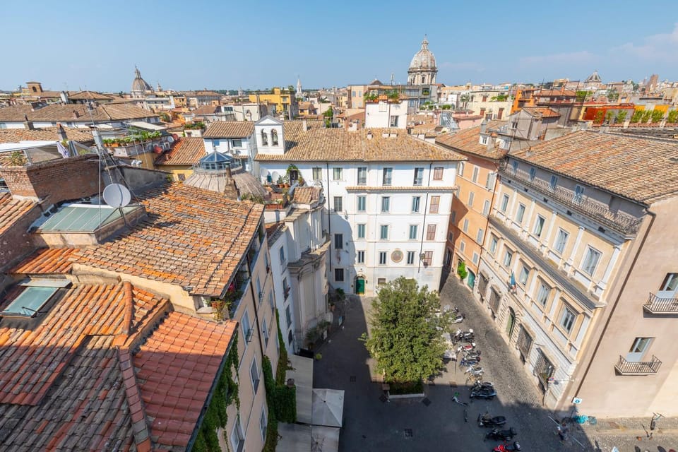 Farnese Stunning Penthouse | Romeloft Apartment in Rome