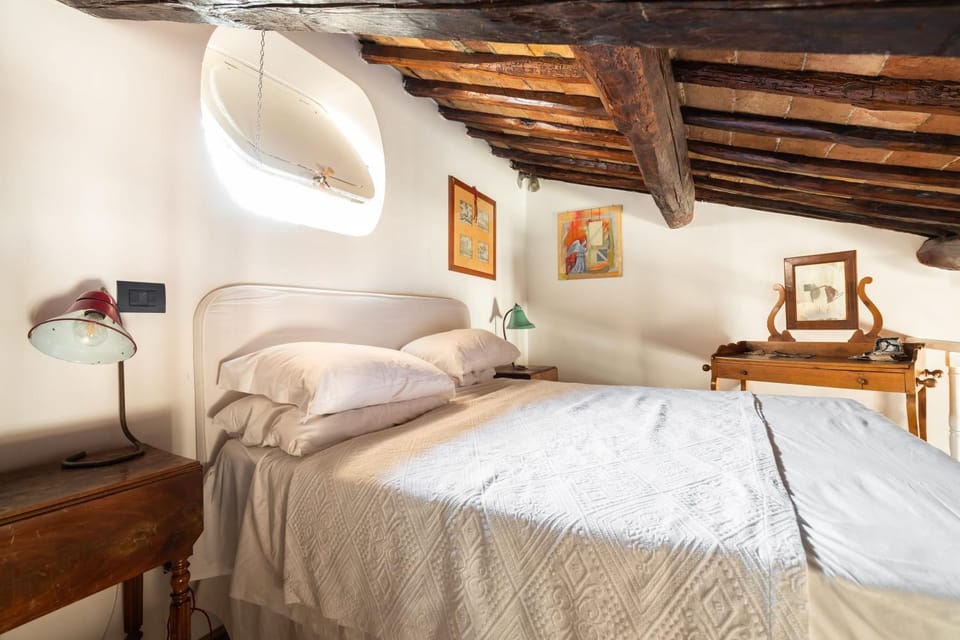 Farnese Stunning Penthouse | Romeloft Apartment in Rome