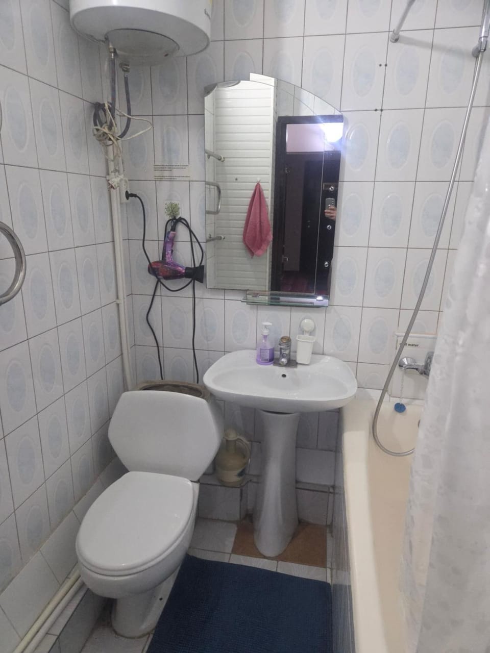 Samia House Room on Furqat 8 Vacation rental in Europe