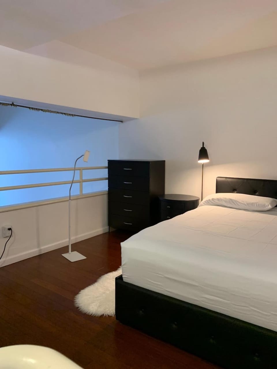 Full loft-style apartment near Omni Apartment in West Haven