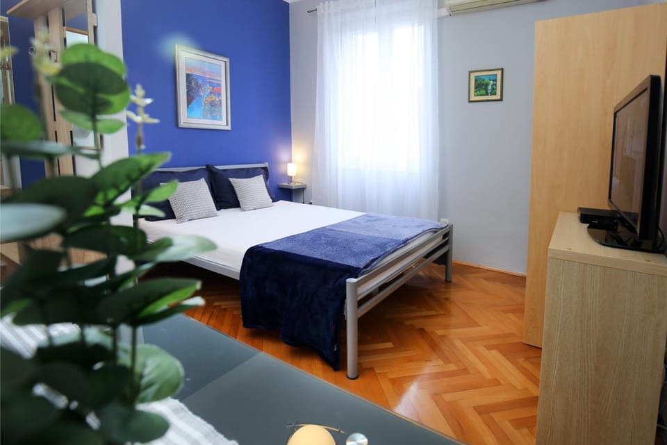 SPLIT CHIC Studio Apartment in Split