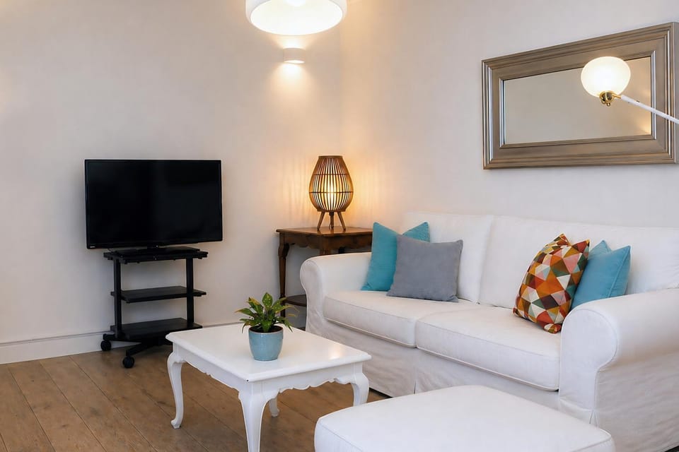 TV and multimedia, Seating area