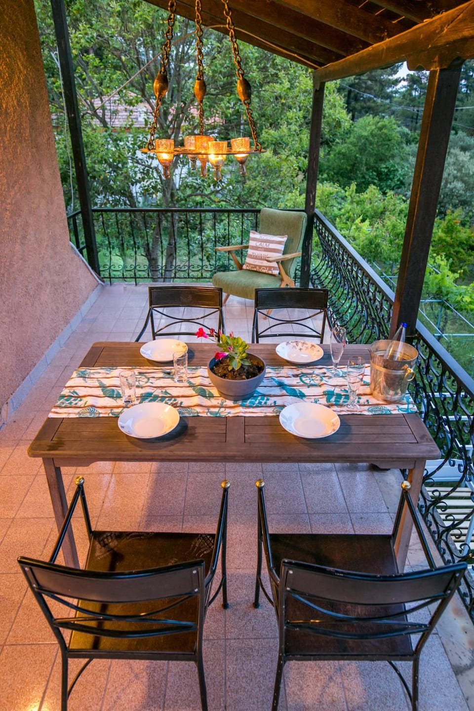 View (from property/room), Balcony/Terrace, Balcony/Terrace, Dining area