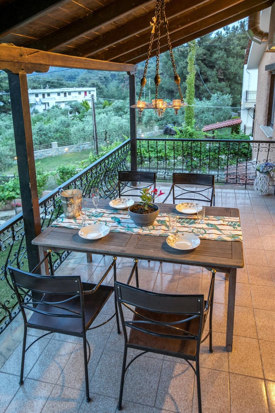 View (from property/room), Balcony/Terrace, Garden view