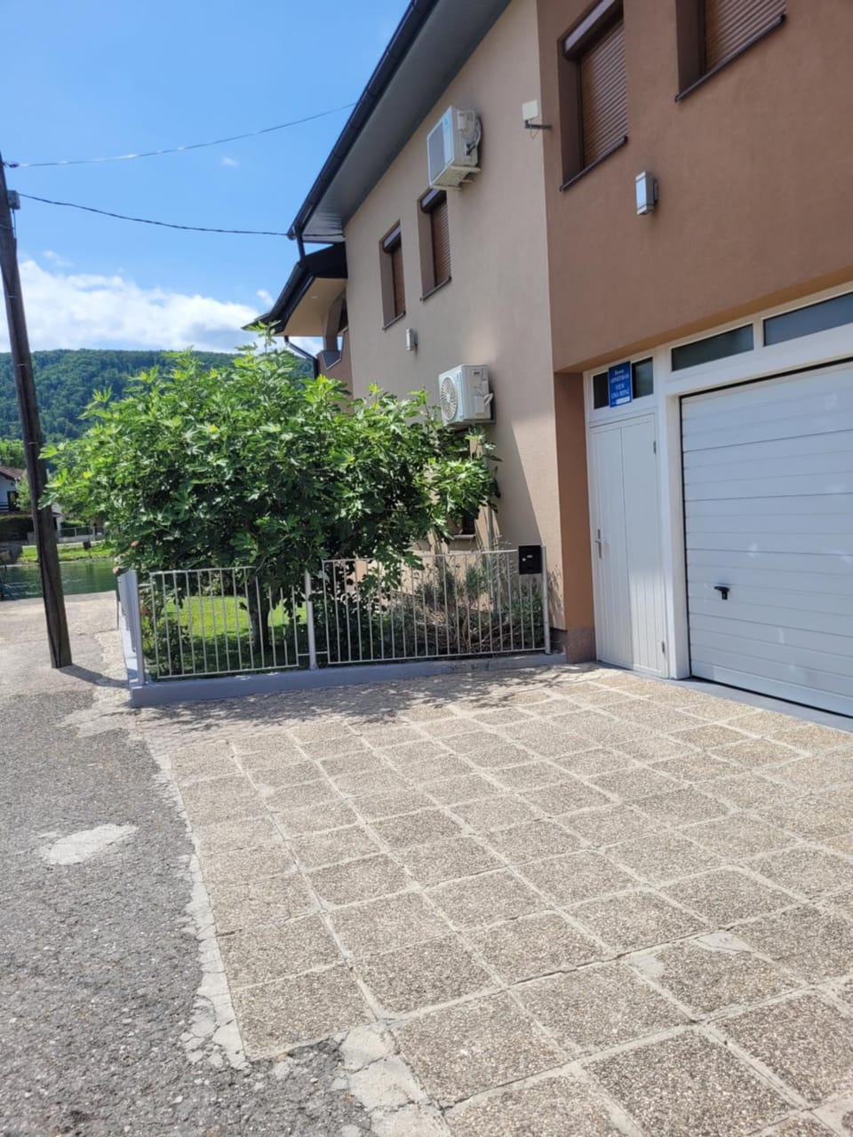 Apartman View Una House in Lika-Senj County