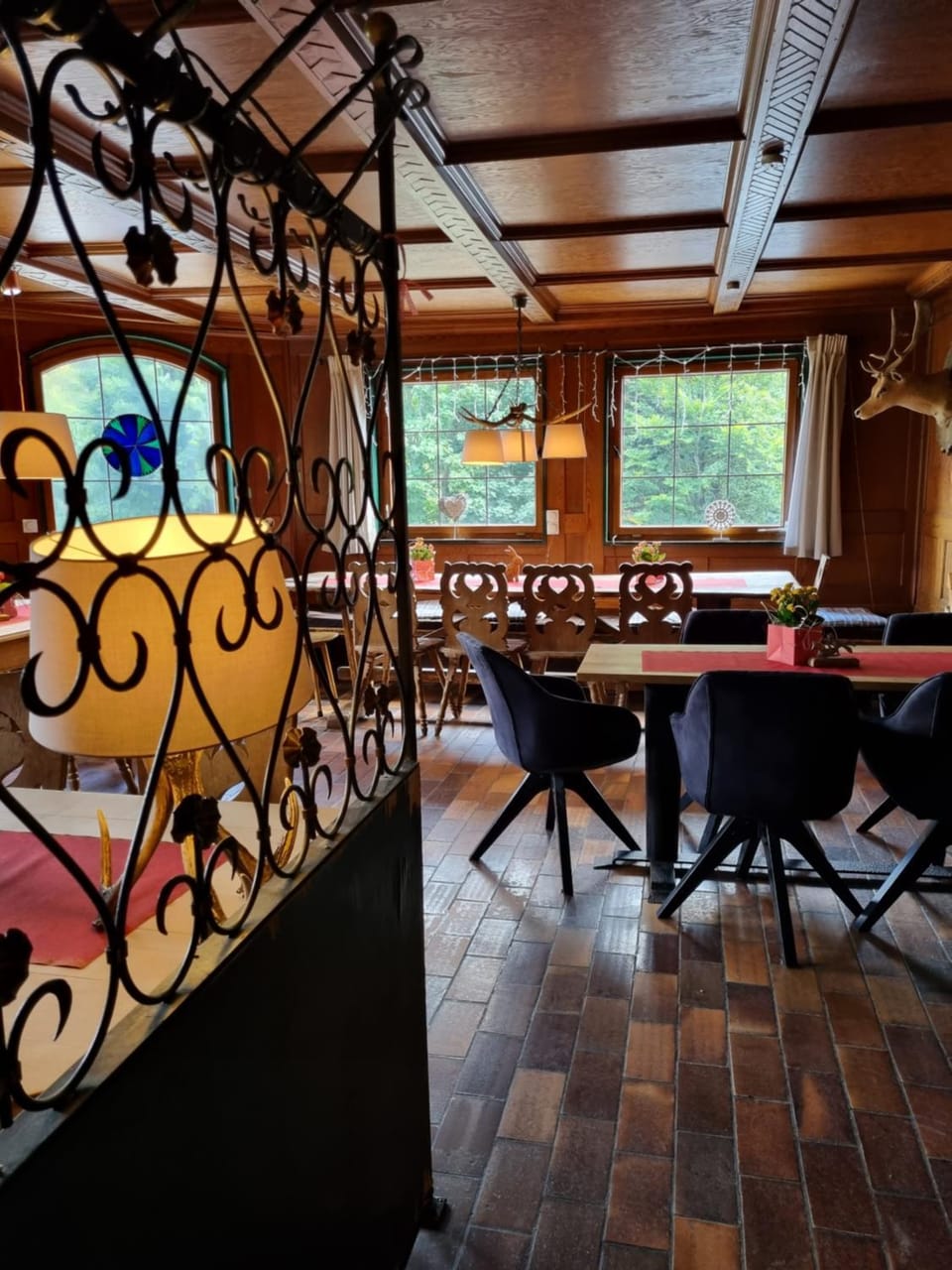 Restaurant/places to eat, Banquet/Function facilities, Seating area, Dining area