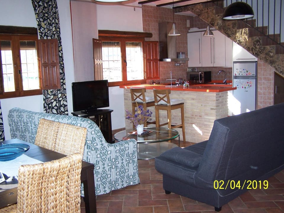 Living room, Lounge or bar, Dining area, Communal kitchen