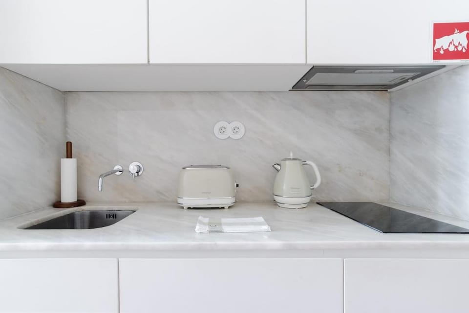 Get a Golden and Flower Flat Apartment in Porto