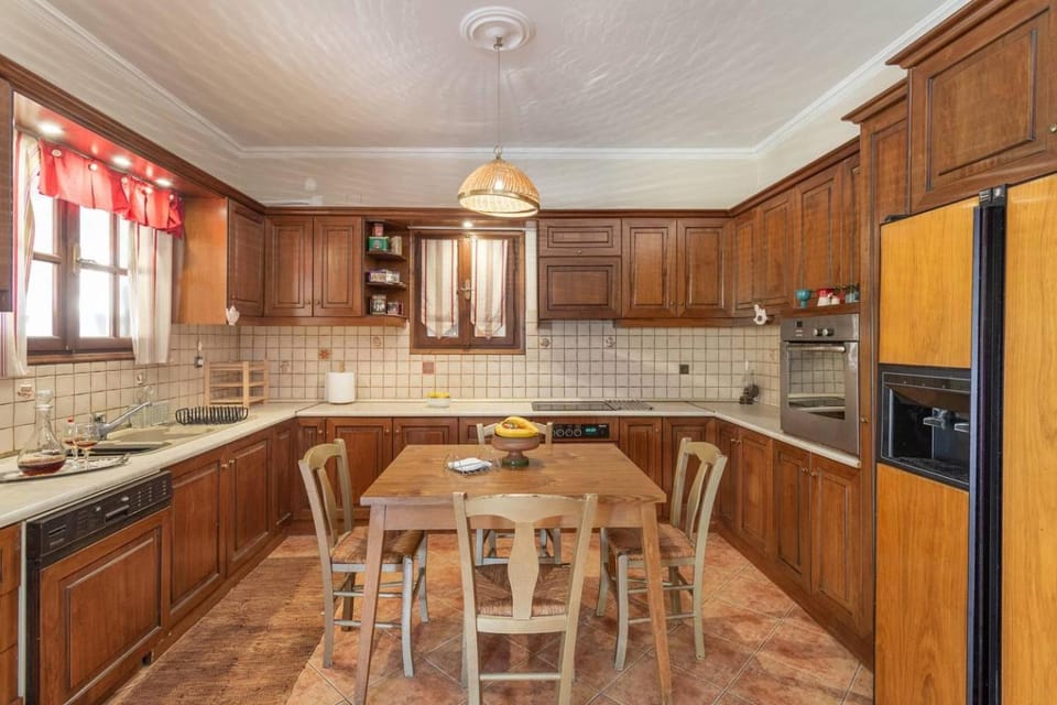 Maria's Home House in East Attica Regional Unit, Greece