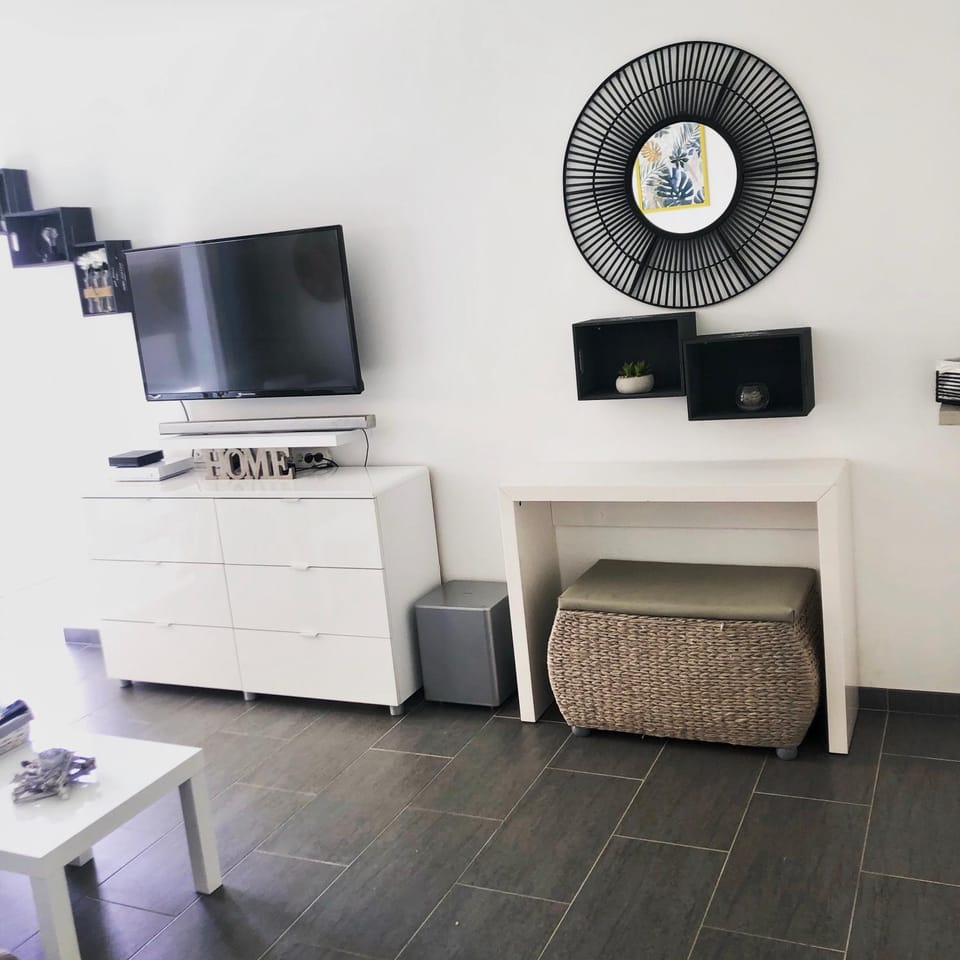 Cap Paradise suite jacuzzi Apartment in Agde
