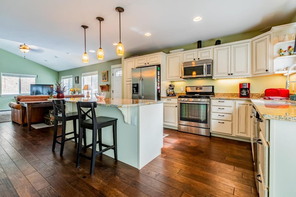 Bigfork Lake Getaway House in Woods Bay