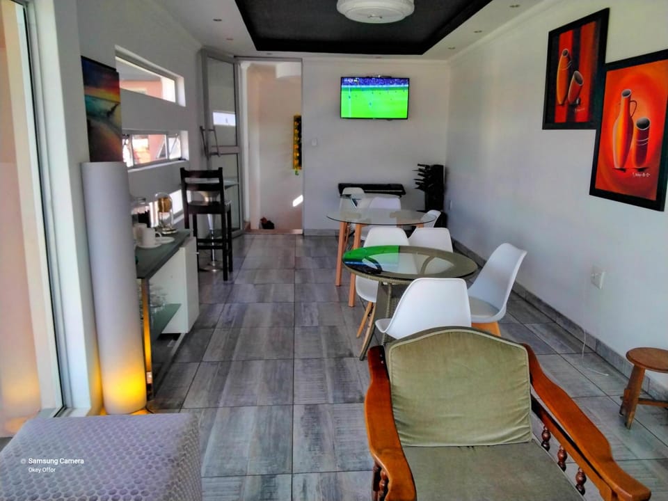 Dante Guest house Bed and Breakfast in Gauteng