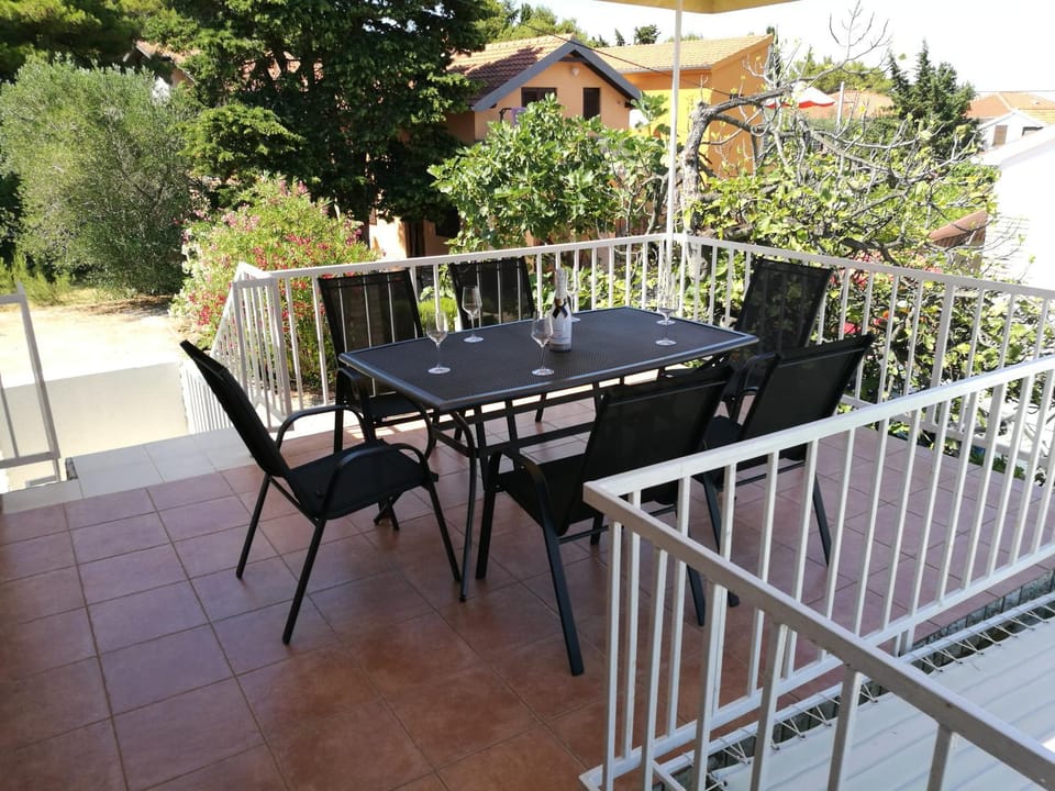 Balcony/Terrace, Seating area, Dining area