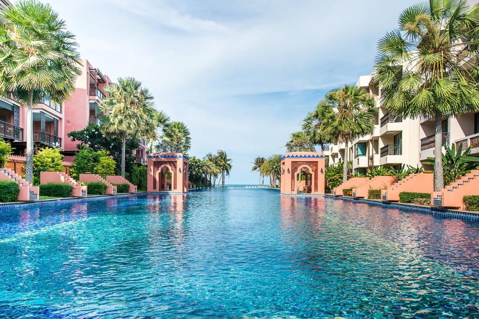 Swimming pool, Swimming pool