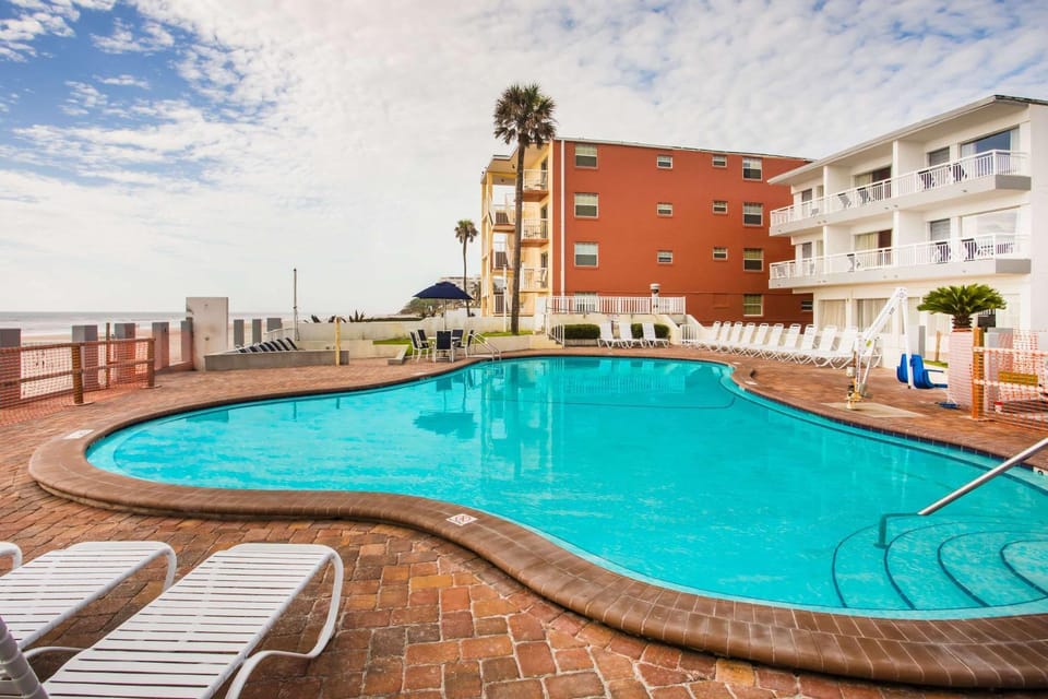On site, Pool view, Swimming pool