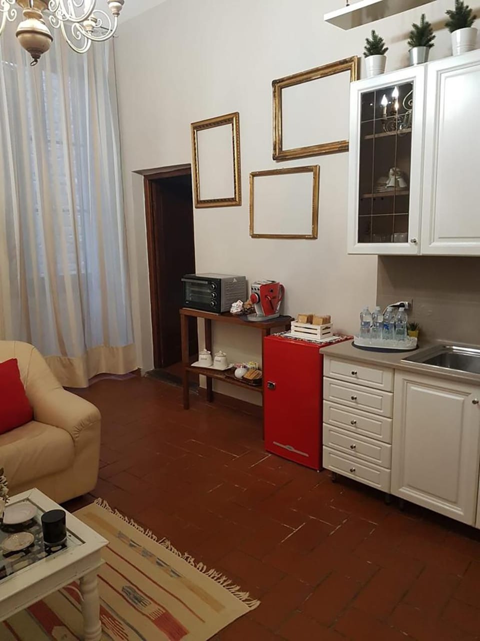 Kitchen or kitchenette, kitchen