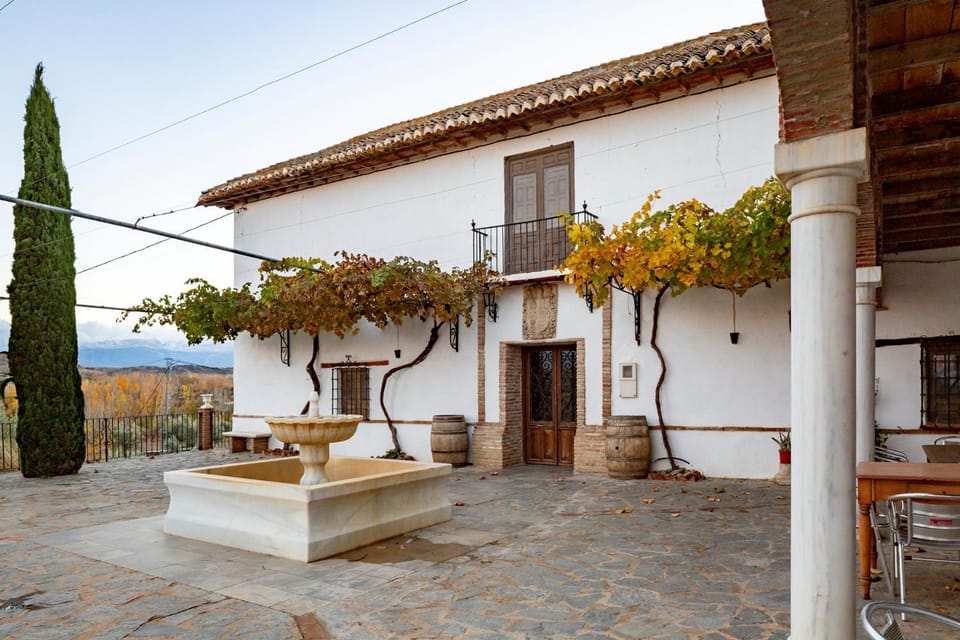 Property building, Patio, Facade/entrance