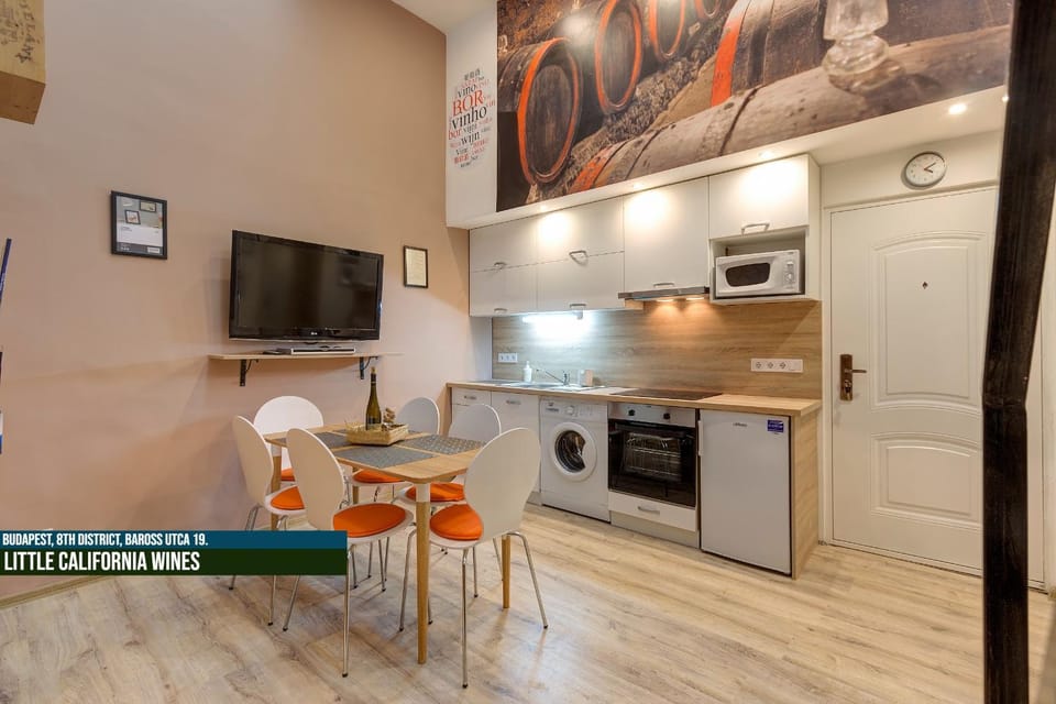 TV and multimedia, Kitchen or kitchenette
