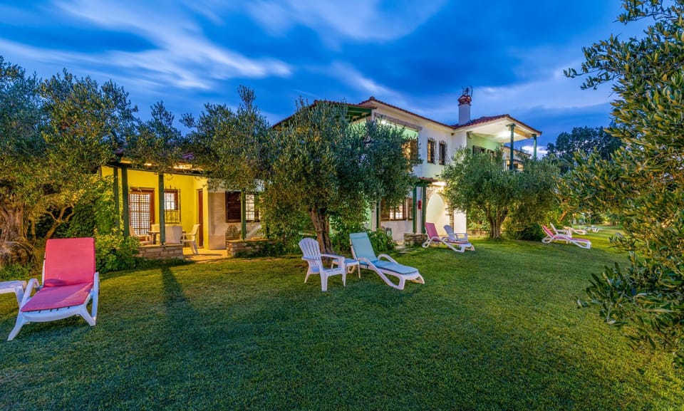 Property building, Garden