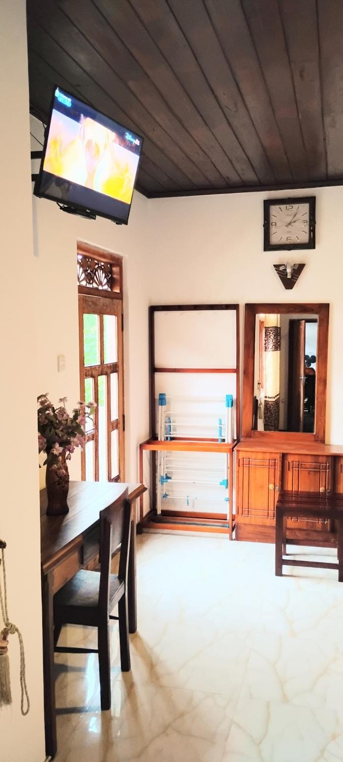 Property building, TV and multimedia, Seating area