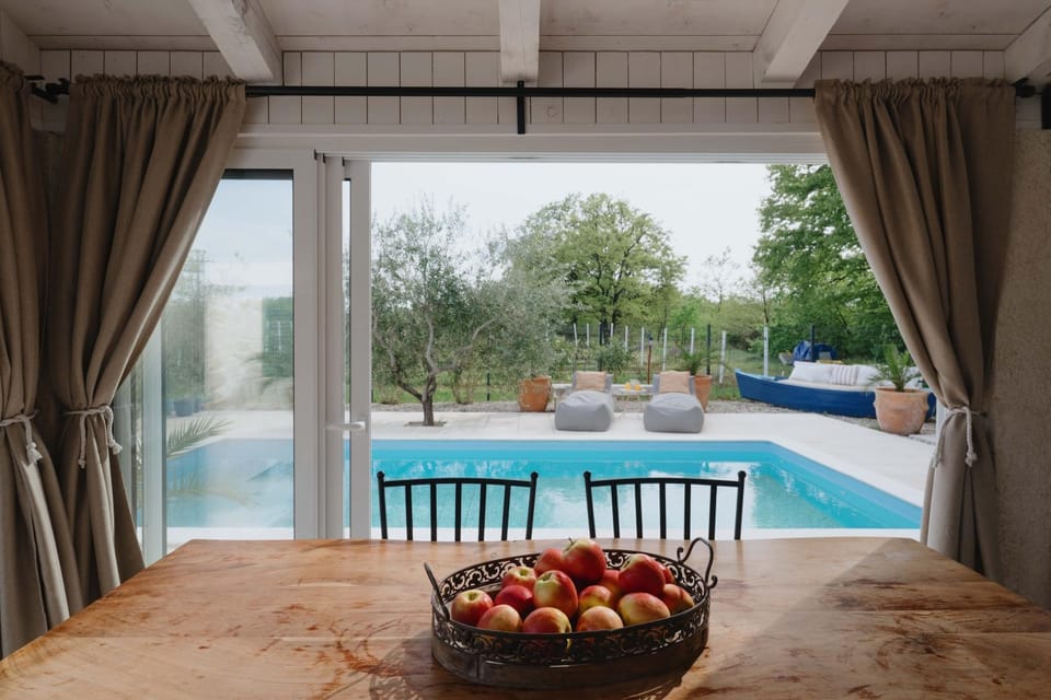 Patio, Pool view, Swimming pool, sunbed
