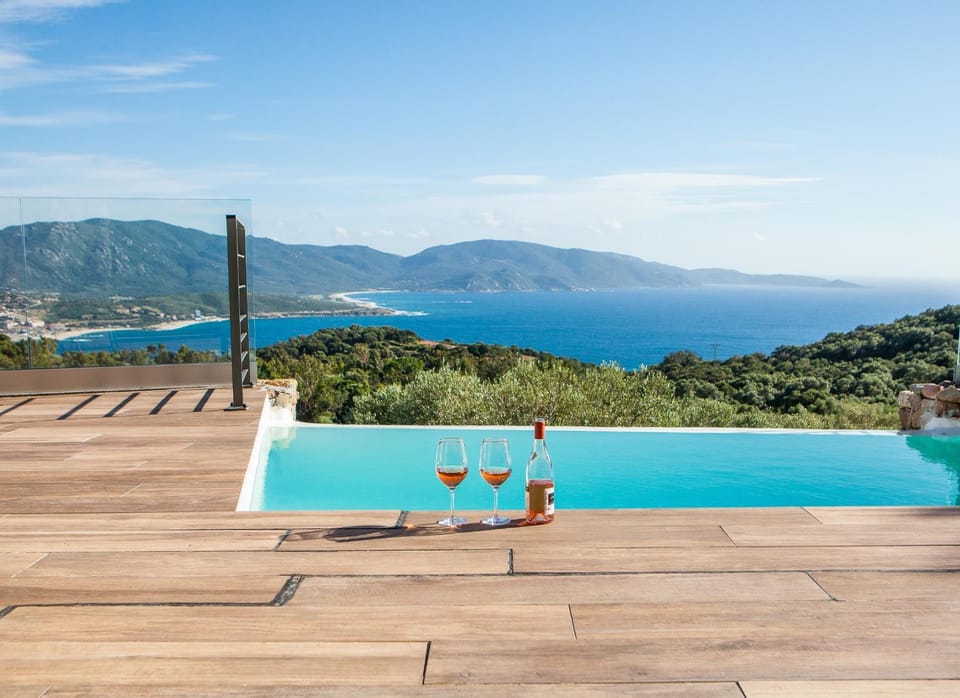 Natural landscape, View (from property/room), Balcony/Terrace, Pool view, Sea view, Swimming pool