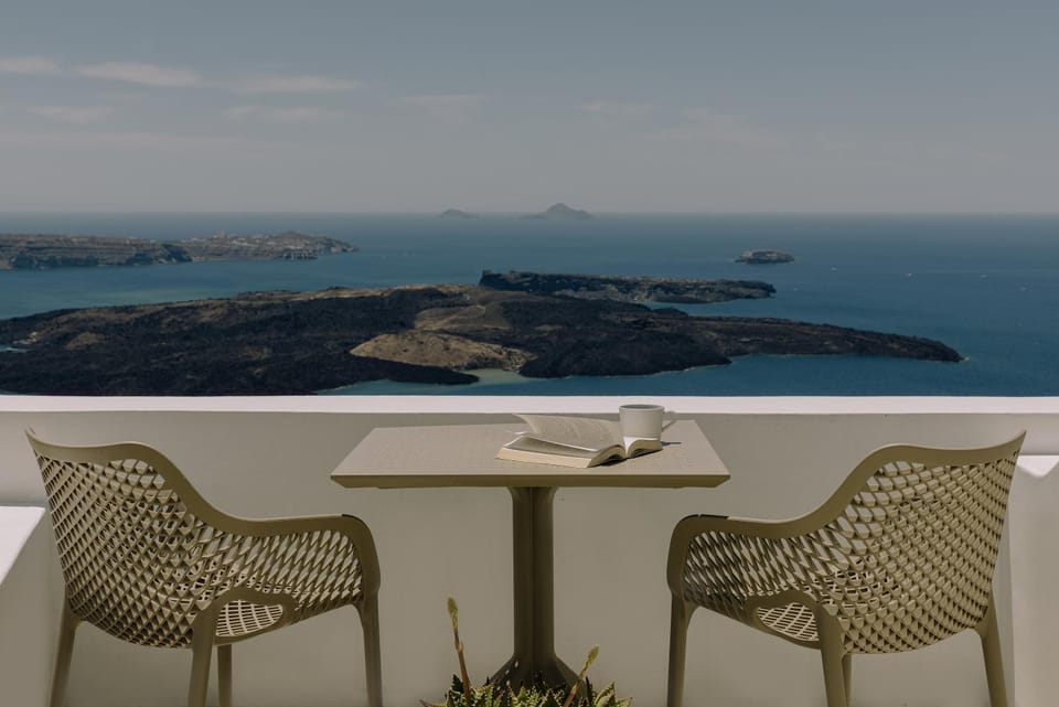 Day, Natural landscape, View (from property/room), Balcony/Terrace, Decorative detail, Seating area, Sea view
