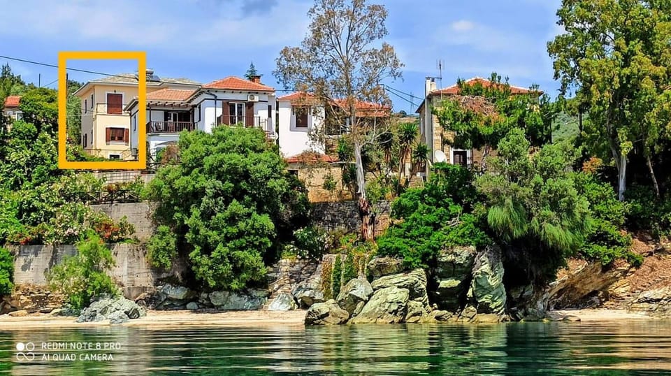 Property building, Neighbourhood, Sea view