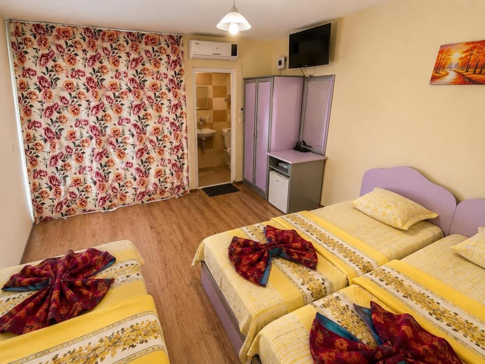 Bed, Photo of the whole room, Bedroom, towels, wardrobe