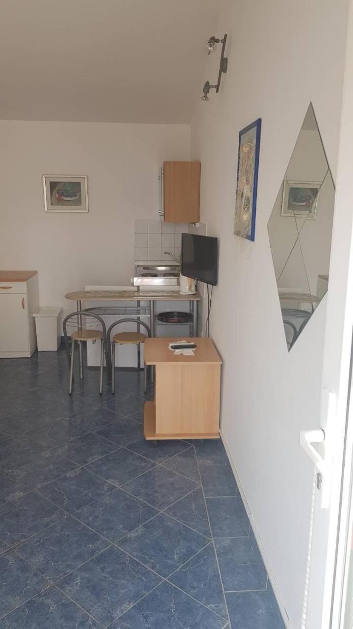 Apartmani Herceg Bed and Breakfast in Lika-Senj County
