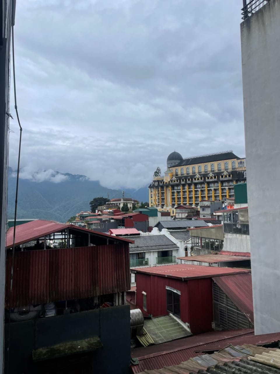 Day, Natural landscape, City view, Mountain view