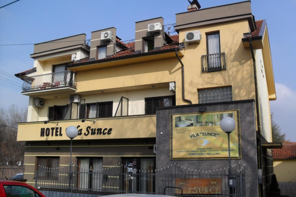 Property building, Street view