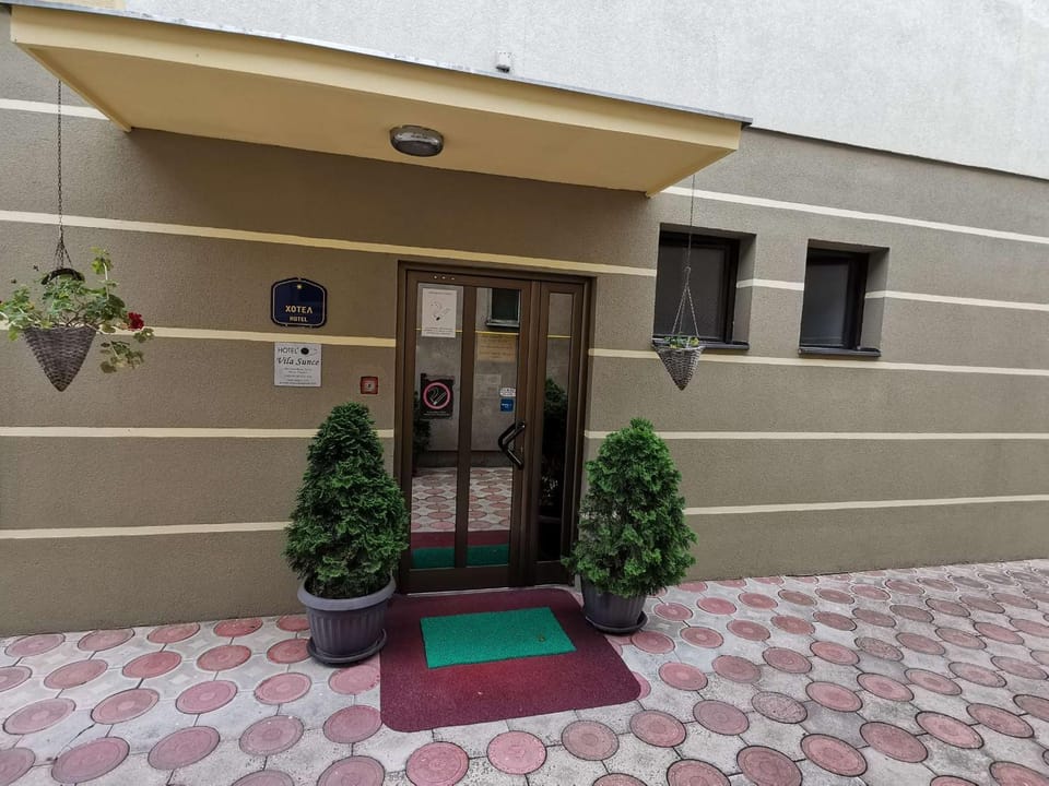Facade/entrance, Day