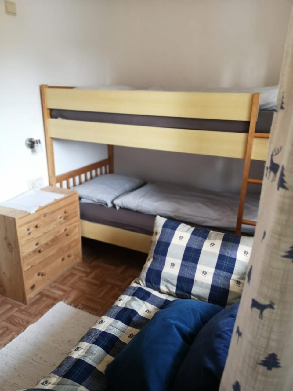 bunk bed