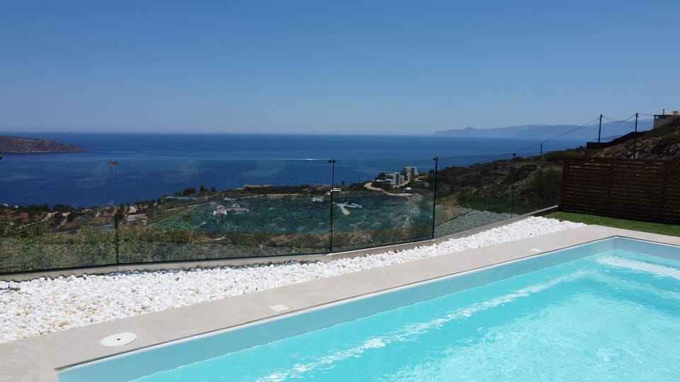 Sea view, Swimming pool