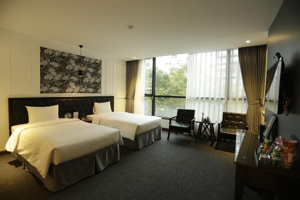 Activities, Photo of the whole room, Entertainment