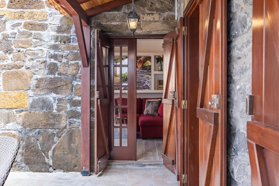 Recanto Jardim Do Mar House in Madeira District