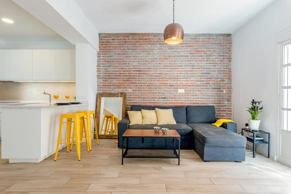 Communal lounge/ TV room, Living room