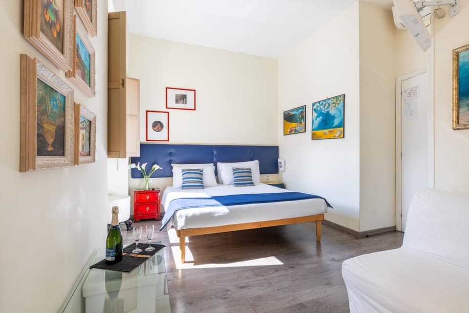 Bed, Landmark view