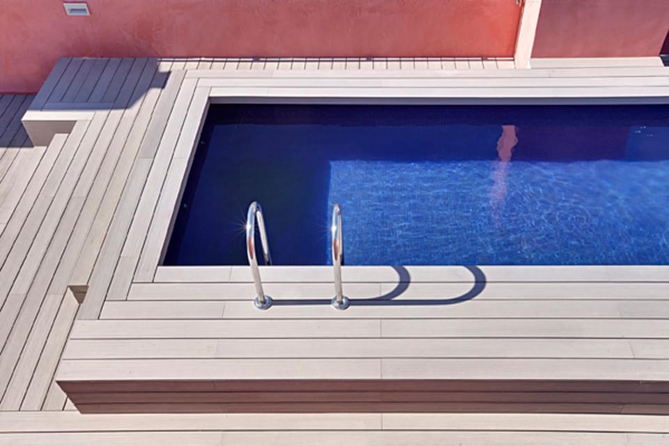 Swimming pool, Swimming pool