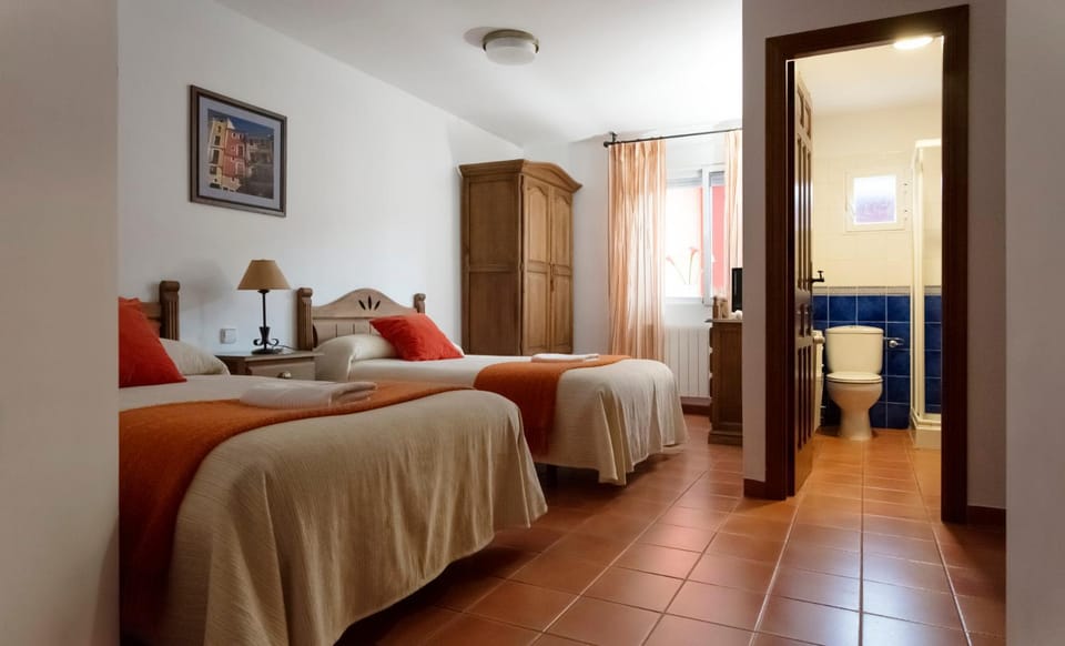 Habitaciones Casa Rural El Sauce Country House in La Mancha