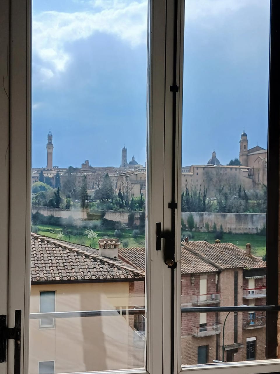 View (from property/room), City view