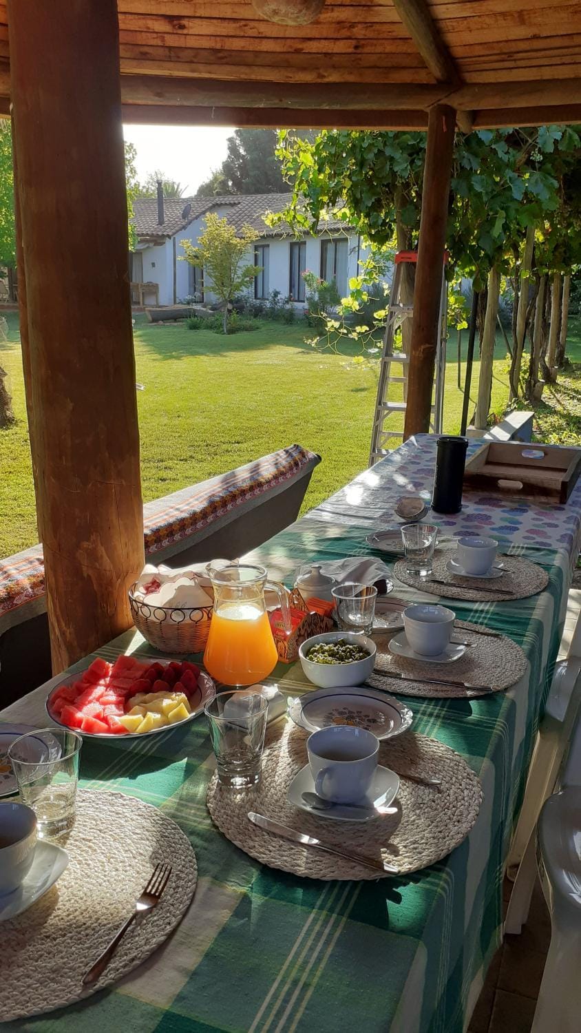 Breakfast, Continental breakfast