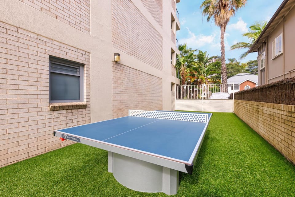 Table tennis
