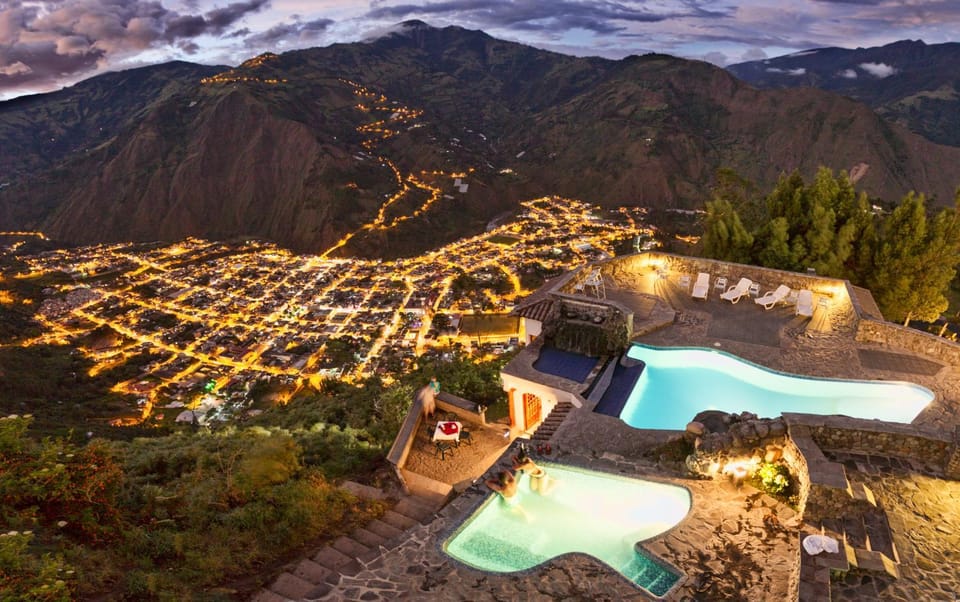 Bird's eye view, City view, Mountain view, Pool view, Swimming pool