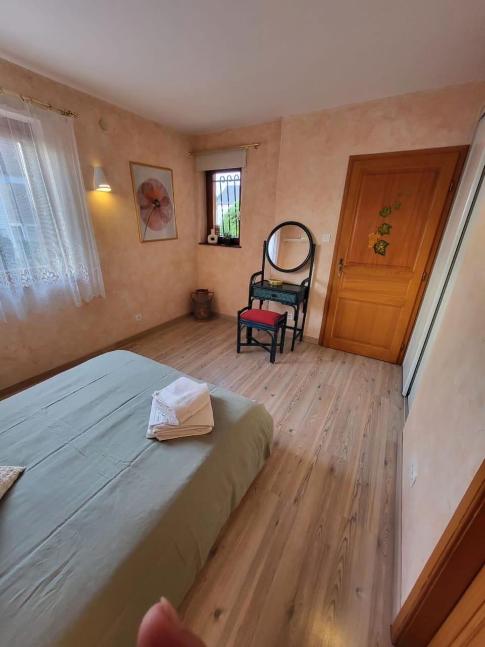 Photo of the whole room
