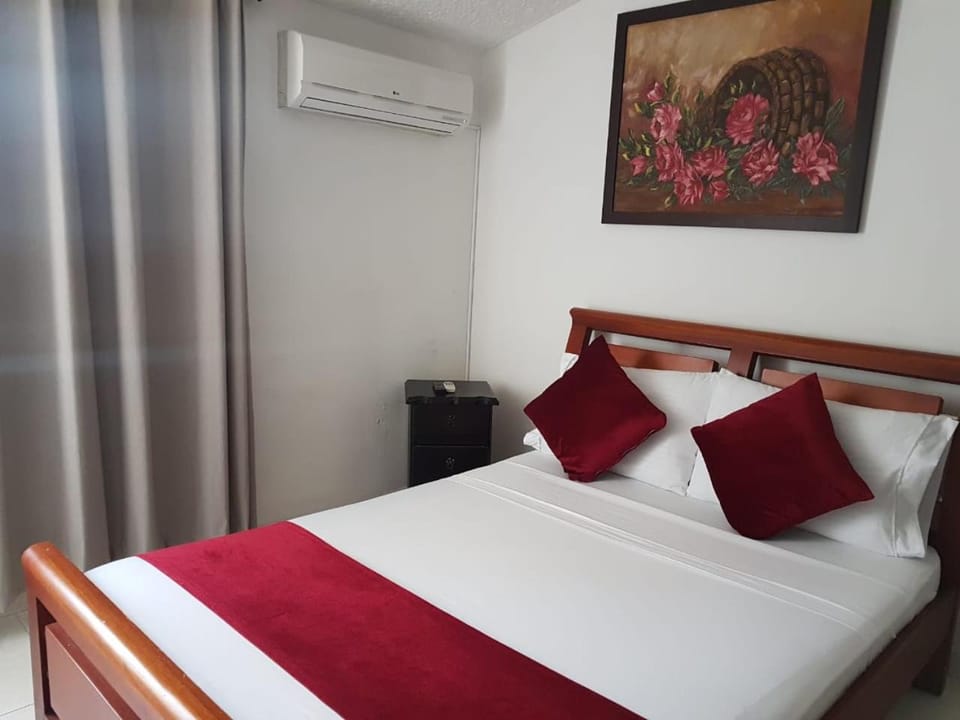 Bed, Photo of the whole room