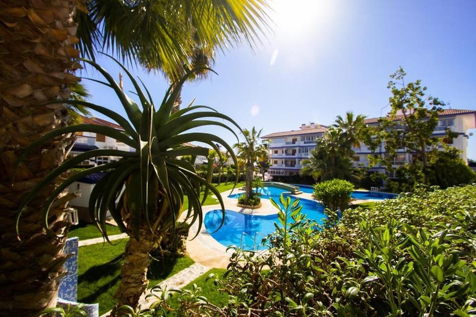 Апартаменты в парковой зоне с видом на море Apartment in Torrevieja