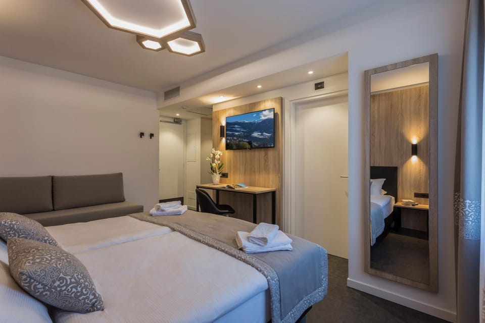 Tourist Hotel Hotel in Brixen