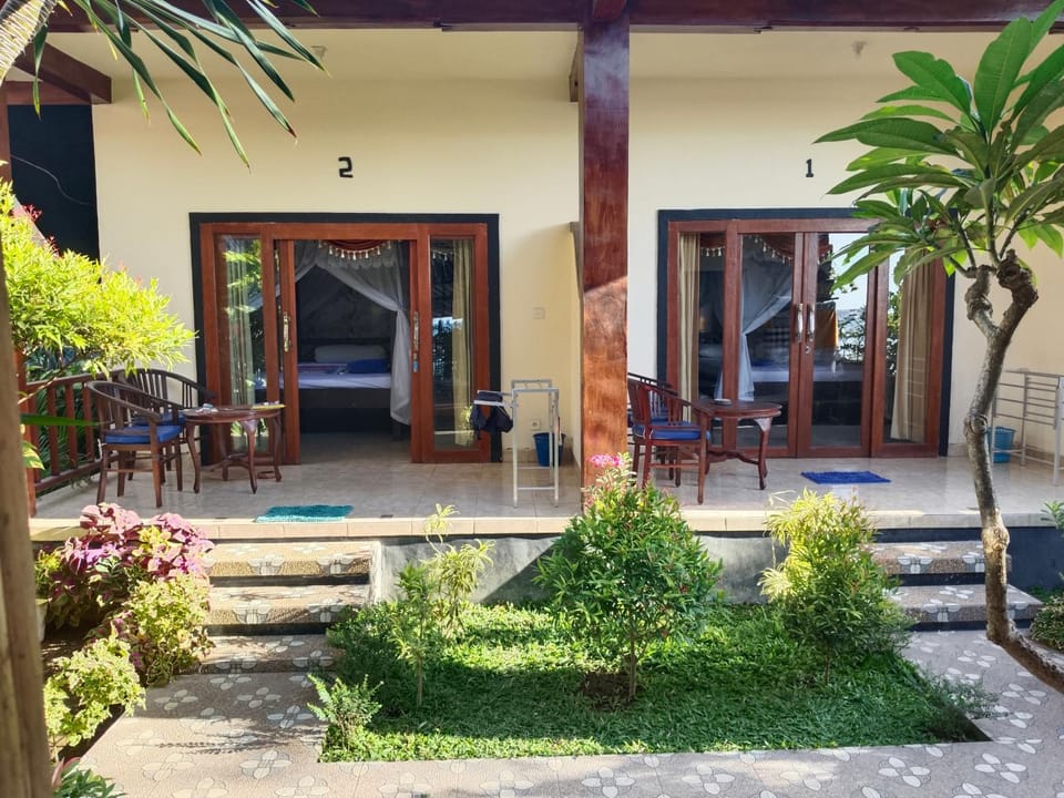 Warung Win Beach & Homestay Vacation rental in Abang